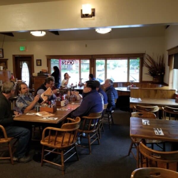 Hank's Creekside Restaurant