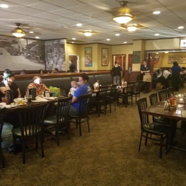 Deanie's Seafood Restaurant & Seafood Market