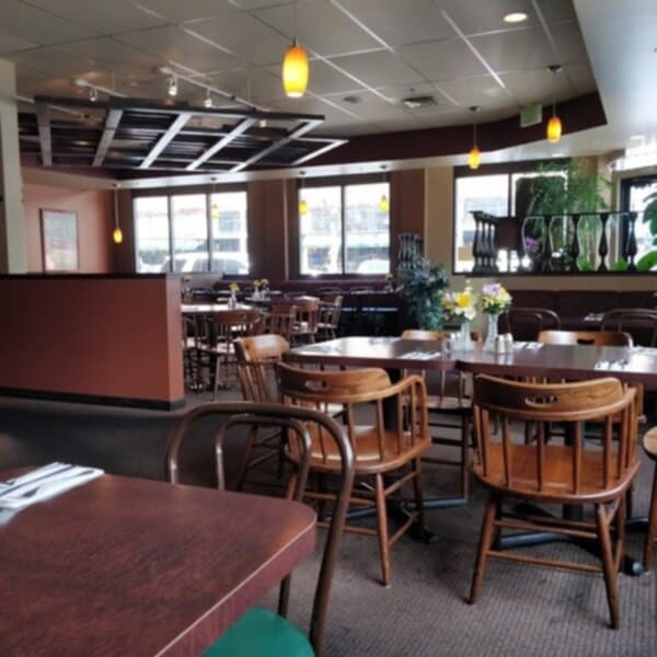 Hills' Restaurant & Lounge