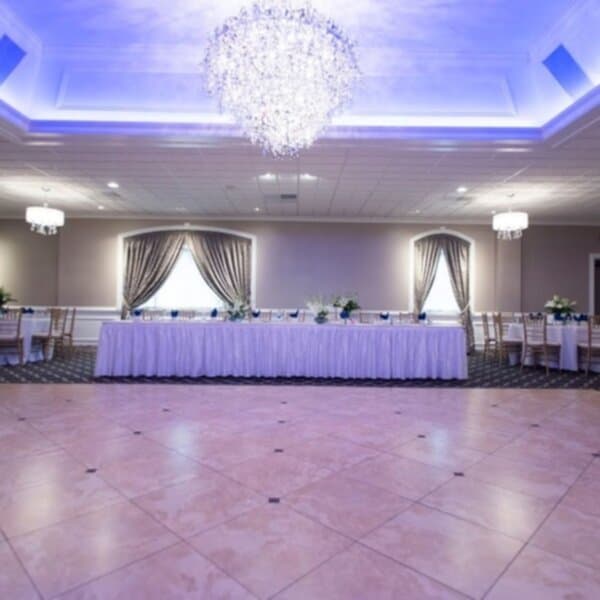 Villari's Lakeside Restaurant