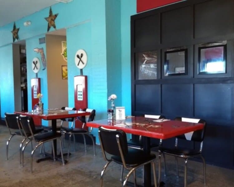 Gas Full Service Restaurant