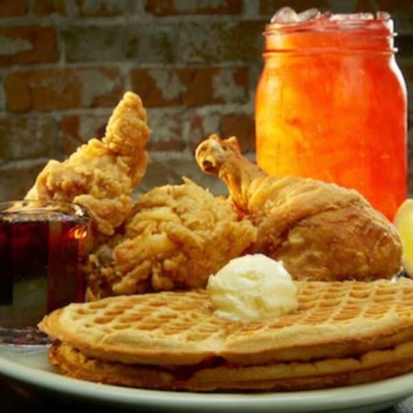 Lo-Lo's Chicken & Waffles