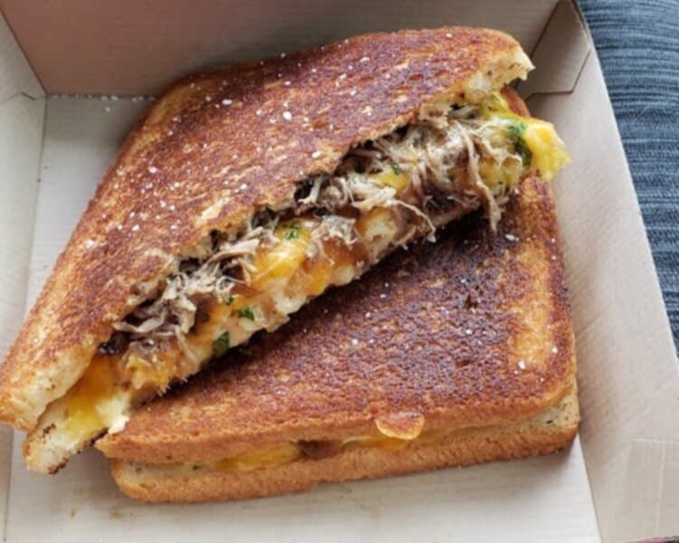 Papi Queso Streatery (Food Truck)