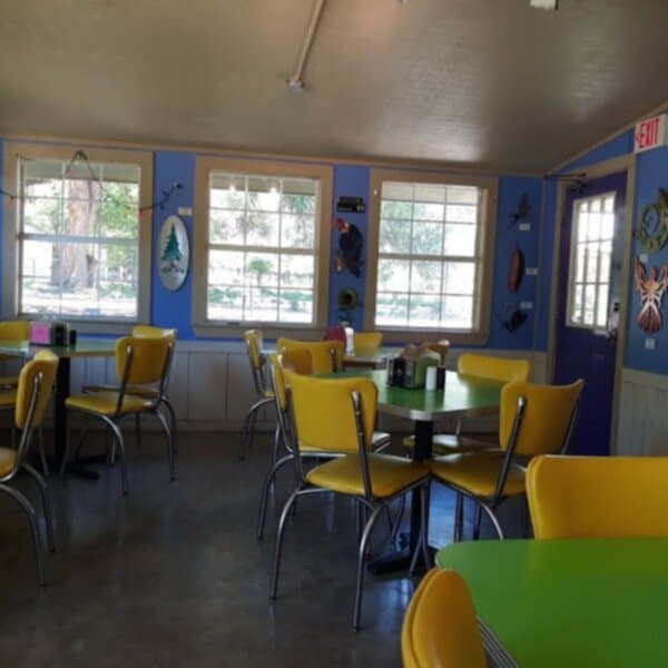 Mac & Ernie's Roadside Eatery