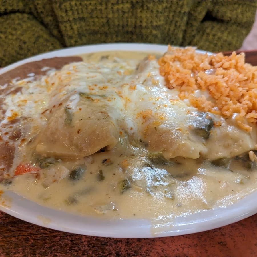 Kiki's Restaurant & Bar