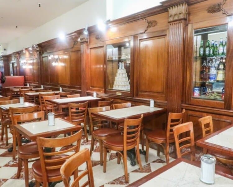 Ferrara Bakery & Cafe