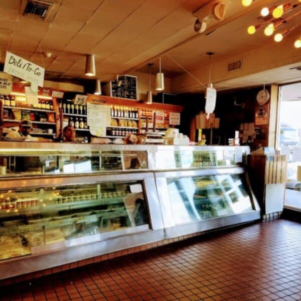 Canter's Restaurant, Bakery, Deli and Bar