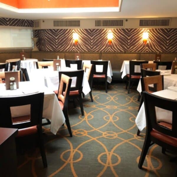 Stephanie's On Newbury