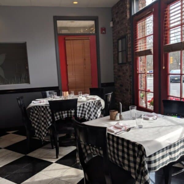 Avenue Bistro